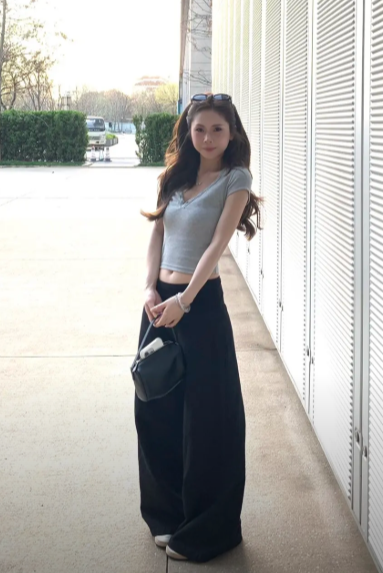 A91TG's tweet photo. 厦门/女大/无聊/找搭子/能爆金币/小个子介意的别来

#厦门  #福建投稿 https://t.co/uf1v1iKYVo