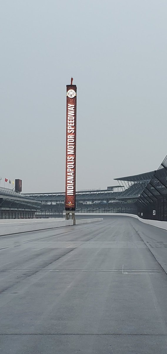 kadwriter12's tweet photo. #TBT To 24hrs in Indiana - the bricks tasted like Victory (but mostly like wet brick) #indianapolismotorspeedway #Indy500 https://t.co/eLhUKD4uWQ