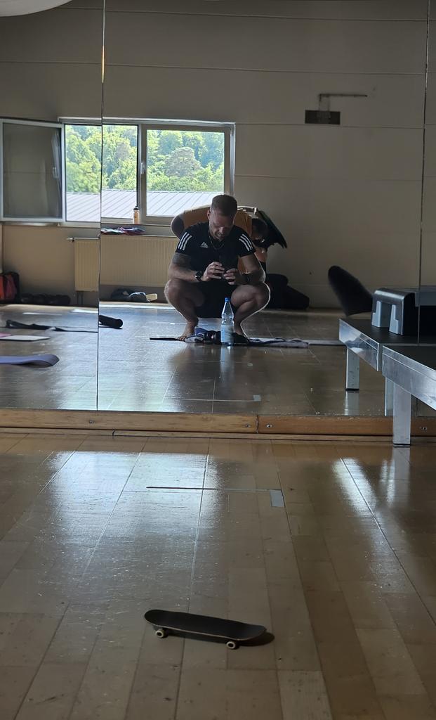 #ein #bisschen #sport #geht #immer #gym #sports #fitness #game #love #adidas #team #teamsport #happy #fashion #inprogress #sun #music #motivation #fun #funny #workout #tagsforlikes #nofilter