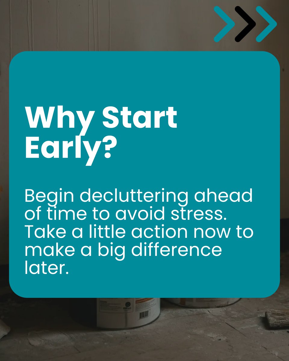 calljustyna's tweet image. Decluttering for your downsizing journey? 🚪✨ Start early, ditch the 'maybe' pile, and use the 20/20 rule: let go of anything you can replace for under $20 within 20 mins. One room at a time keeps overwhelm at bay! #DeclutterBeforeYouMove