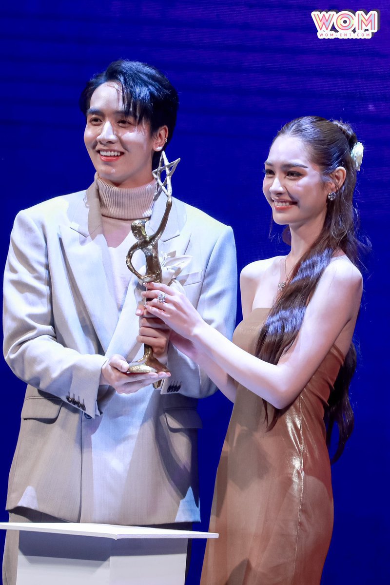 Reneko_bliss's tweet photo. ยินดีกับ #พีคมิ้นท์ ด้วยค่า
"คู่จิ้น RisingStar"

PEAKMINT AT 9ENT AWARDS  
#พีคมิ้นท์คู่จิ้นRisingStar 
#9entertainawards2025 
#Kongthappeak #Mintranch https://t.co/N1SkCGNjjs