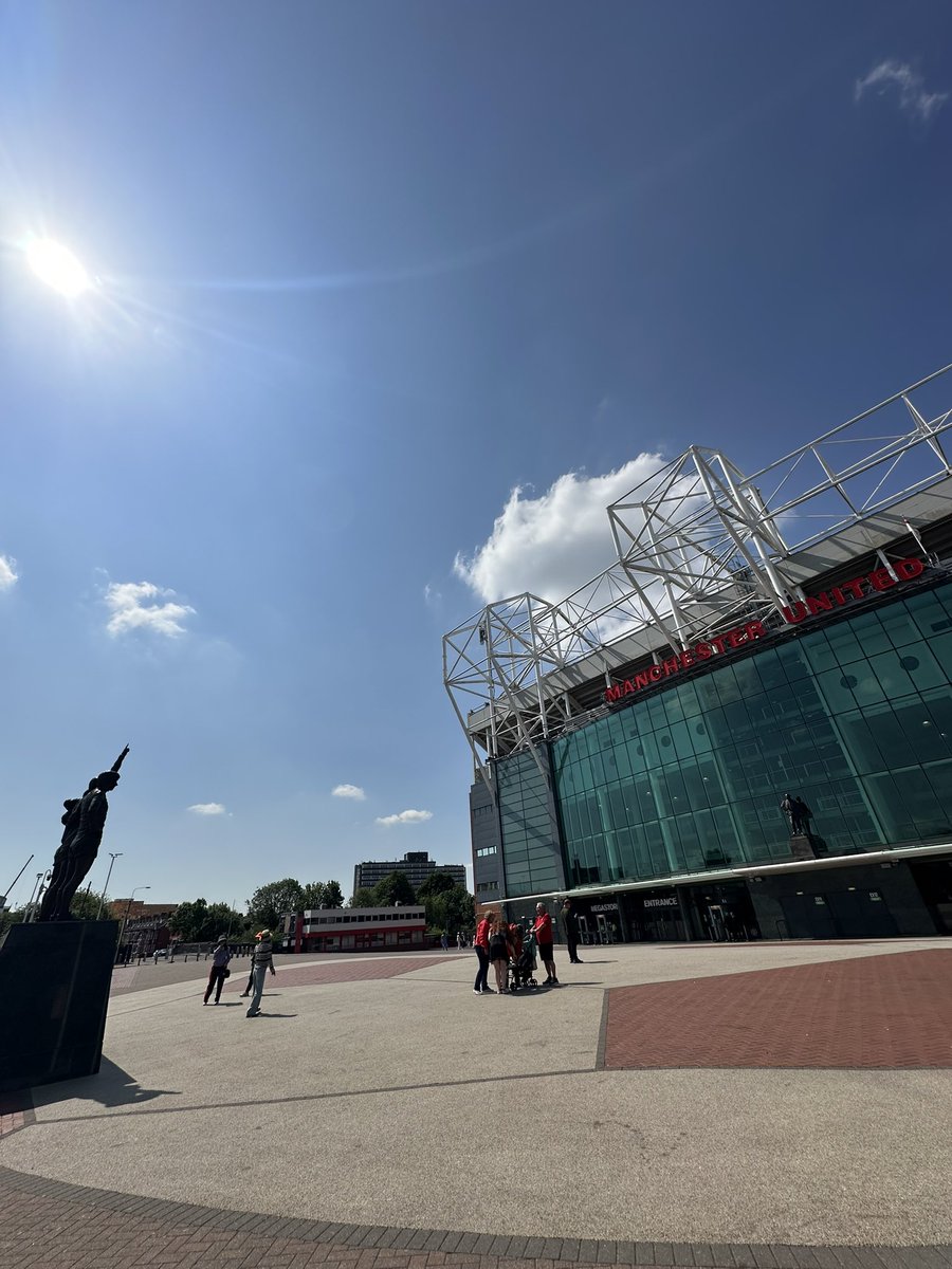 Wayne Barton (@waynesbarton) on Twitter photo It is difficult.
But I’ve never loved you more, <a href="/ManUtd/">Manchester United</a>.
All of the story. All of the history.
Even today. Especially today. It is difficult.
But I’ve never loved you more, <a href="/ManUtd/">Manchester United</a>.
All of the story. All of the history.
Even today. Especially today.