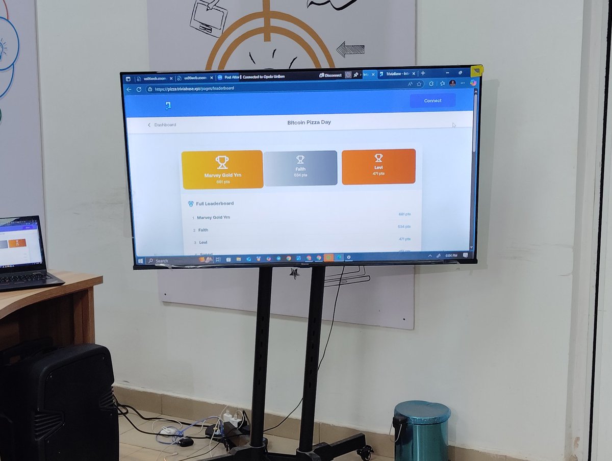 Trivia, pizza, bitcoin.
Happy bitcoin pizza day 🍕🍕
<a href="/0xBel_/">bel</a> <a href="/trivia_base/">trib</a> <a href="/Pizza_DAO/">PizzaDAO.eth 🍕🏴‍☠️</a>