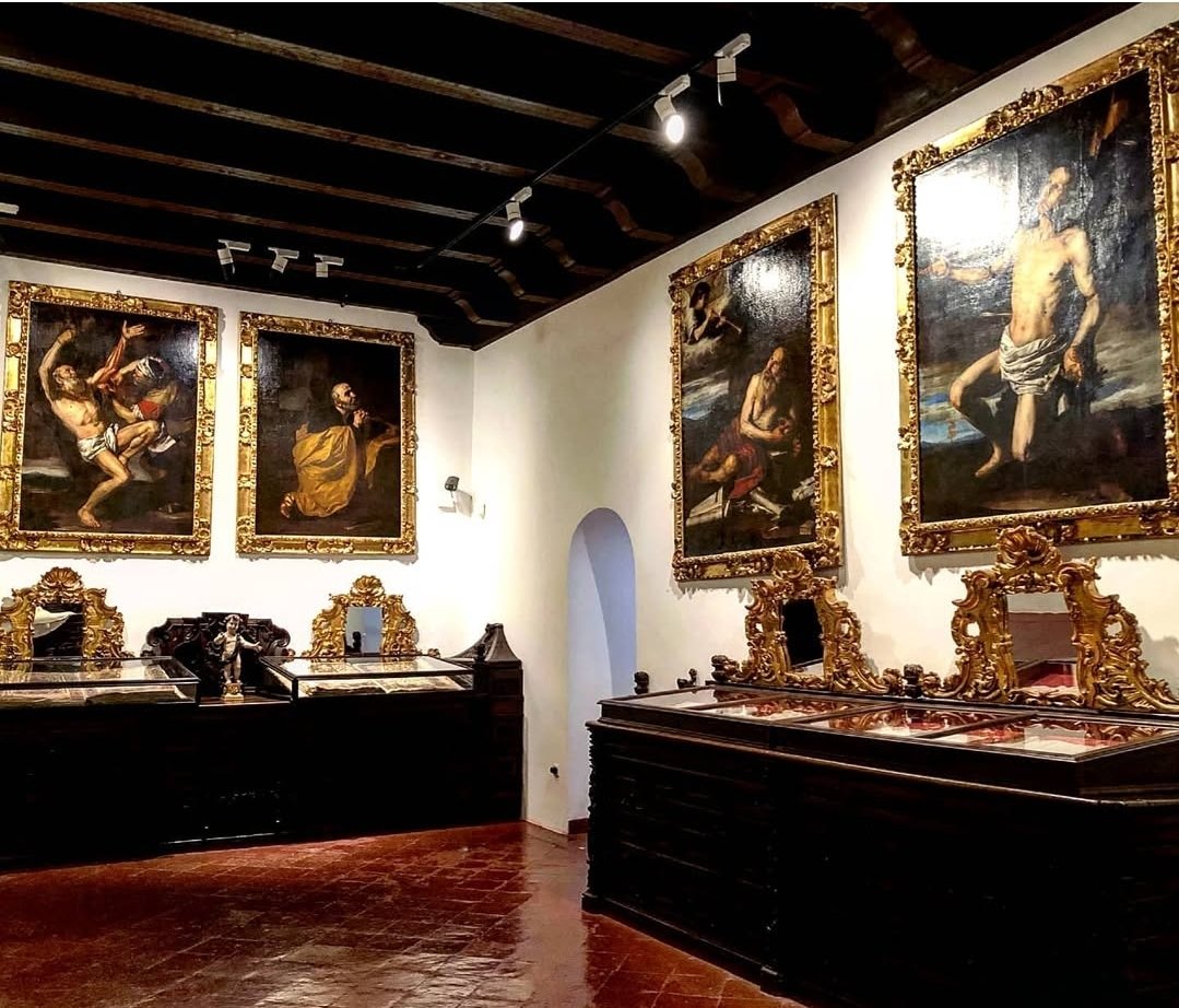 El joven Ribera en la exposición del Museo de la Colegiata.

Según Bernardo de Dominici, historiador italiano y pintor del periodo barroco, escribió que Osuna nombró a Ribera, pintor de la Corte del duque Pedro Girón, III duque de Osuna y virrey de Nápoles.