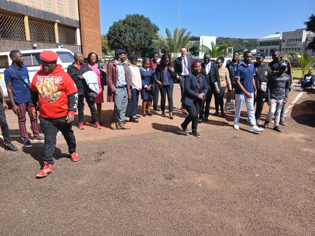 Amalgamated Rural Teachers Union of Zimbabwe,ARTUZ (@artuz_teachers) on Twitter photo COURT UPDATE
Our National Secretary General <a href="/robohchere/">Robson Chere</a> attended court following his abduction and torture at the Robert Gabriel Mugabe International Airport.
This week, the court was adjourned on Monday 20 May 2025 to Wednesday 22 May 2025. This was after the application for COURT UPDATE
Our National Secretary General <a href="/robohchere/">Robson Chere</a> attended court following his abduction and torture at the Robert Gabriel Mugabe International Airport.
This week, the court was adjourned on Monday 20 May 2025 to Wednesday 22 May 2025. This was after the application for