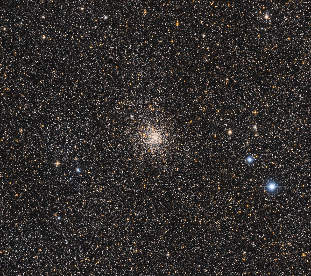 chucksastropho1's tweet image. Hello Everyone, here is my latest capture - the M71 globular cluster at the center surrounded by the dense Milky Way star field. I captured this with my Celestron RASA telescope, ZWO ASI533MC color camera, and an Antlia L-Filter from Starfront Observatories, TX.
