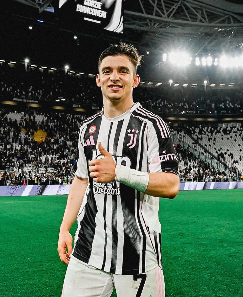 ❗️ Juventus would like to keep Francisco Conceição, but considers the €30M clause excessive and aims to renegotiate with Porto, also asking to include him in the squad for the Club World Cup. 🇵🇹

[<a href="/tuttosport/">Tuttosport</a>]