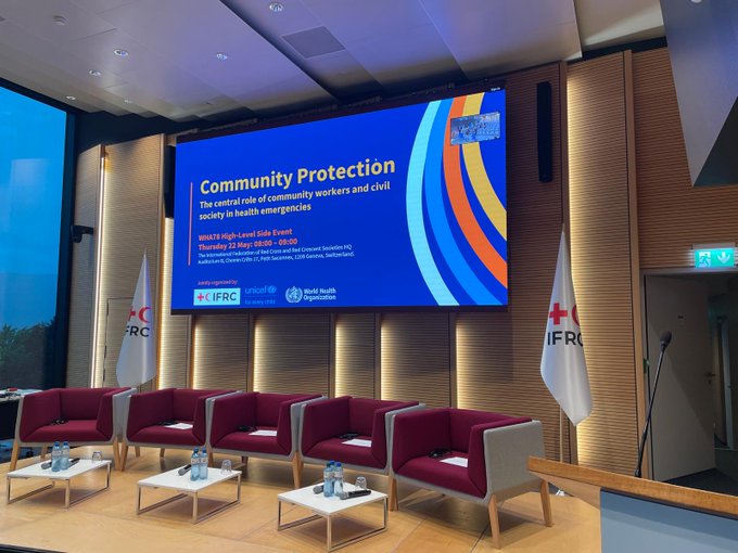 UNICEF Health (@unicefhealth) on Twitter photo Today at #WHA78! 📢
<a href="/UNICEF/">UNICEF</a>, <a href="/WHO/">World Health Organization (WHO)</a> and <a href="/ifrc/">IFRC</a> hosted the "Community Protection: The Central Role of Community Health Workers and Civil Society in Health Emergencies" side event.
Our Associate Director of Public Health Emergencies Preparedness and Response, <a href="/DouglasNobleMD/">Dr. Douglas Noble</a>, Today at #WHA78! 📢
<a href="/UNICEF/">UNICEF</a>, <a href="/WHO/">World Health Organization (WHO)</a> and <a href="/ifrc/">IFRC</a> hosted the "Community Protection: The Central Role of Community Health Workers and Civil Society in Health Emergencies" side event.
Our Associate Director of Public Health Emergencies Preparedness and Response, <a href="/DouglasNobleMD/">Dr. Douglas Noble</a>,