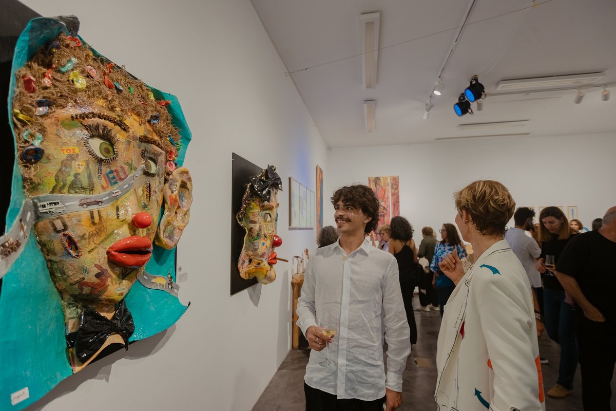 ✨ Retour en images sur le #vernissage de l'#exposition exceptionnelle "#BRUT - Regards croisés" qui se poursuit jusqu'au 5 juin dans la galerie de l'<a href="/IFTunisie/">IFTunisie</a>. 

▪️ Plus d'infos 👉 urlz.fr/ux4I
▪️ Catalogue de l'exposition 👉 urlz.fr/uyeY

© Modjo - IFT
