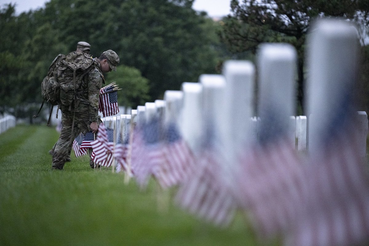 Arlington National Cemetery tweet media