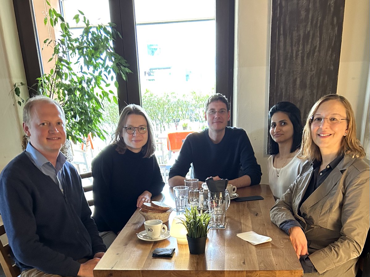 Great <a href="/GDCh_aktuell/">GDCh</a> workshop today at #FAU!🎉 We had the pleasure of welcoming <a href="/angew_chem/">Angewandte Chemie</a> Editors Nathalie Weickgenannt (Editor-in-Chief) and Shaista Tahir (Associate Editor) for insightful presentations on publishing &amp; submissions! Thanks for the visit &amp; the inspiring exchange!