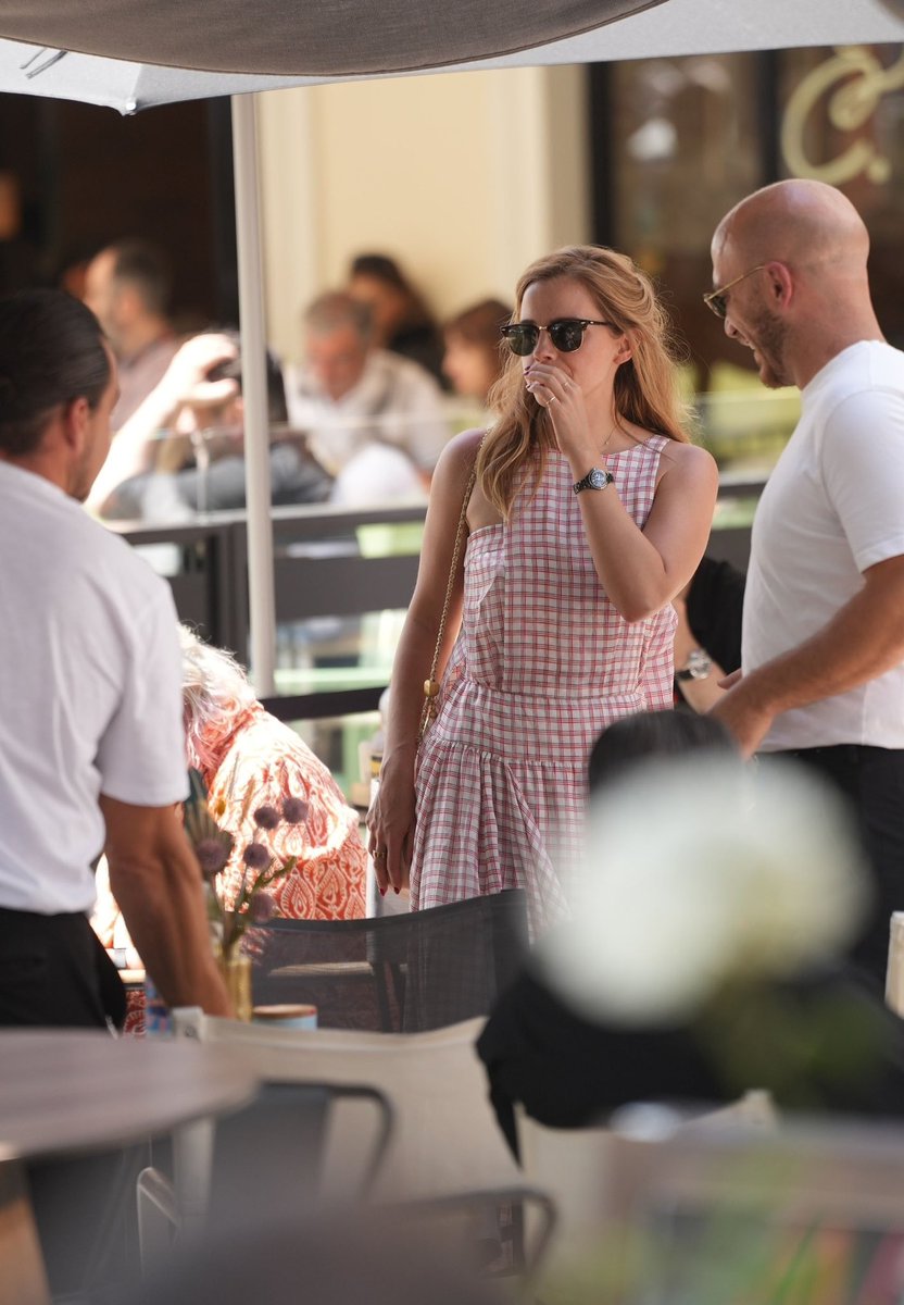 Emma Watson Daily 📸 tweet media