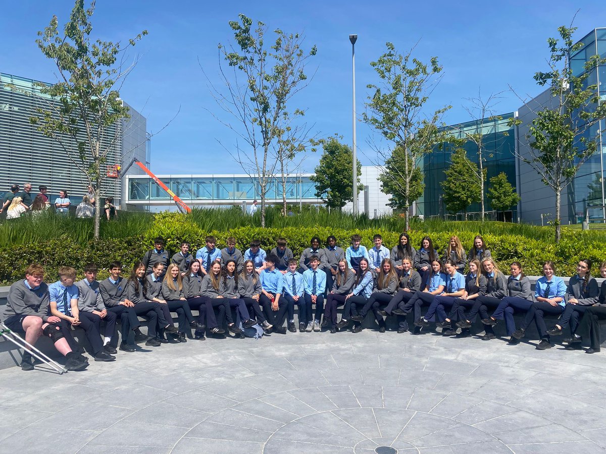 balcsie's tweet photo. TYs had an amazing day out at Apple last week! Huge well done to the students who confidently presented their case study solutions. Big thanks to Apple for the kind invitation and warm welcome once again! #AppleVisit #TYExperience #Grateful @Apple https://t.co/dmTN4w60oB