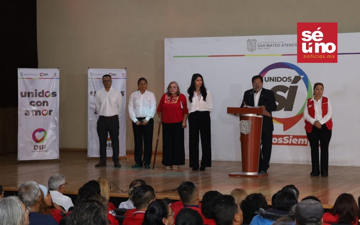 seunonoticias's tweet photo. ¡Más cerca de la gente!
El gobierno de San Mateo Atenco, encabezado por @Anaamunizneyra, capacitó a delegadas, delegados y #COPACIS para fortalecer la colaboración ciudadana.
Con visión, entrega y compromiso, se avanza en la construcción de un mejor futuro para las familias atenquenses.
#SanMateoAtenco #GobiernoCercano #ParticipaciónCiudadana #AnaMuñizNeyra #CompromisoConLaGente
https://t.co/MHTNpAVShO