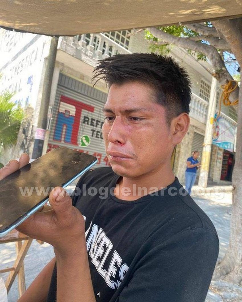 blogdelnarcomex's tweet image. Padre, hijo y madre, agredieron a Misael, un joven vendedor ambulante en Tehuacán, Puebla, hasta asfixiarlo, los pobladores enardecidos quemaron la casa de los agresores (Información en el enlace) blogdelnarco.org/2025/05/poblad…