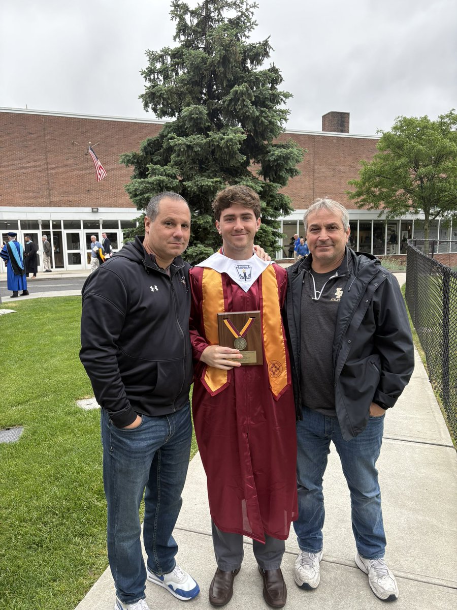 Matt Plunkett ‘25 - Brother John F. Hamill Monogram Award. This award is given to the best athlete in the graduating class as voted on by his peers. 
#GoGaels🥍🏈