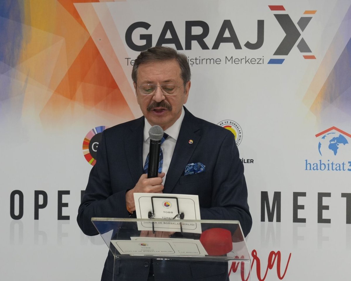 GENTurkiye's tweet photo. Türkiye Odalar ve Borsalar Birliği Ankara Genç Girişimciler Kurulu’nun (@tobbankaraggk) ev sahipliğinde, GEN Türkiye ve Habitat Derneği (@habitatdernegi) ortaklığında gerçekleşen etkinlik; Ankara Büyükşehir Belediye (@ankarabbld) Başkanı Mansur Yavaş (@mansuryavas06), TOBB (@TOBBiletisim) Başkanı M. Rifat Hisarcıklıoğlu (@RHisarciklioglu), TOBB ETÜ (@tobbetum) Rektörü Prof. Dr. Yusuf Sarınay (@ysarinay), ATO (@ATOkurumsal) Başkanı Gürsel Baran (@GurselBaran), ASO (@ASOKurumsal) Başkanı Seyit Ardıç (@seyit_ardic), ATB (@ankaratb) Başkanı Faik Yavuz (@Fskgy1), TOBB Ankara GGK Başkanı Hakan Tarhan (@hakan_tarhan), GEN Türkiye Başkanı Nevzat Aydın (@zagortenay) ve Habitat Derneği İcra Kurulu Başkanı Bora Caldu’nun (@boracaldu) açılış konuşmalarıyla başladı.