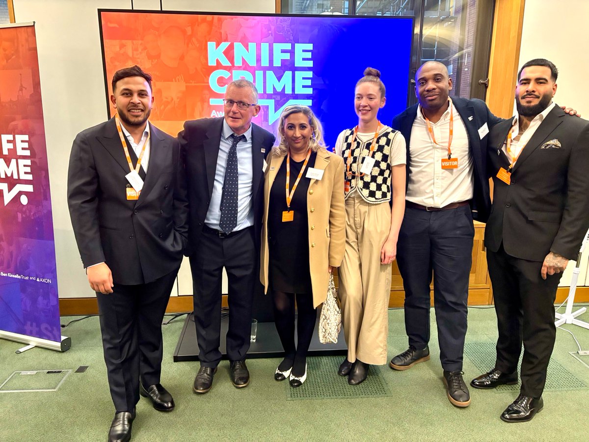 London's Violence Reduction Unit (@ldn_vru) on Twitter photo 🧡 We were pleased to join <a href="/kinsellatrust/">The Ben Kinsella Trust</a> in parliament for #KnifeCrimeAwarenessWeek.
💡 Change cannot happen alone.
We are committed to working in partnership with others because we believe prevention and early intervention works to drive down violence. 🧡 We were pleased to join <a href="/kinsellatrust/">The Ben Kinsella Trust</a> in parliament for #KnifeCrimeAwarenessWeek.
💡 Change cannot happen alone.
We are committed to working in partnership with others because we believe prevention and early intervention works to drive down violence.