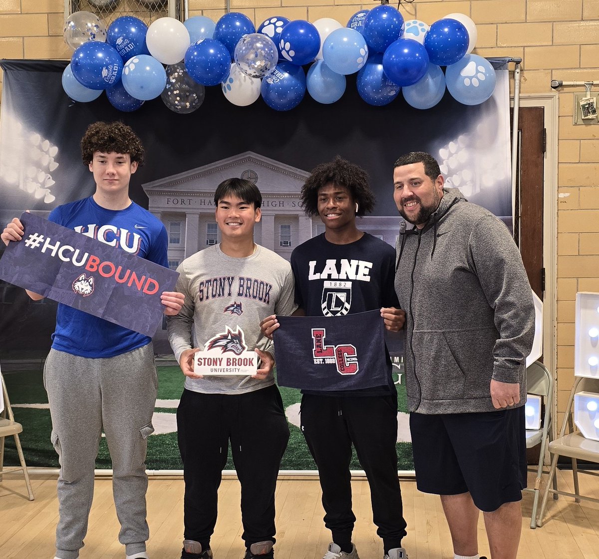 Congratulations to <a href="/TimothyTan_/">Timothy Tan</a> <a href="/Aidan_Farley10/">Aidan Farley</a> and <a href="/Augustp_02/">August Porter</a> 

#Commitmentday
