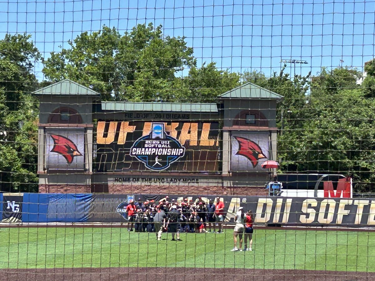 At The D2 Softball National Championships to watch Saginaw Valley  State Softball team and my daughter <a href="/Faith_avery2/">Faith Maloney</a> 
Beaks Up! What an awesome experience!!!