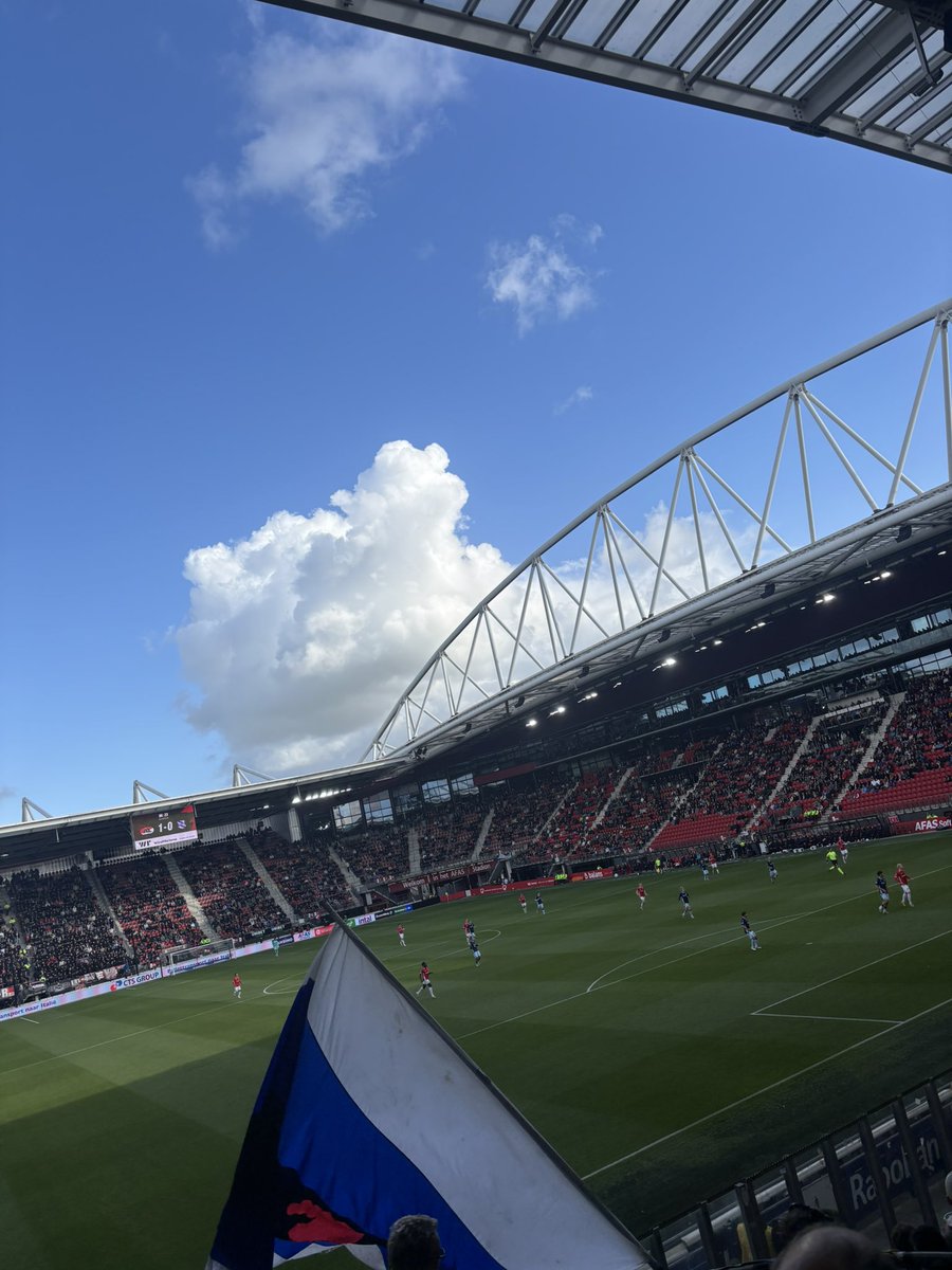 Beste eerste helft jongens, 15:00 weg voor deze bagger. Heerenveen in een notendop dit seizoen 😂👌