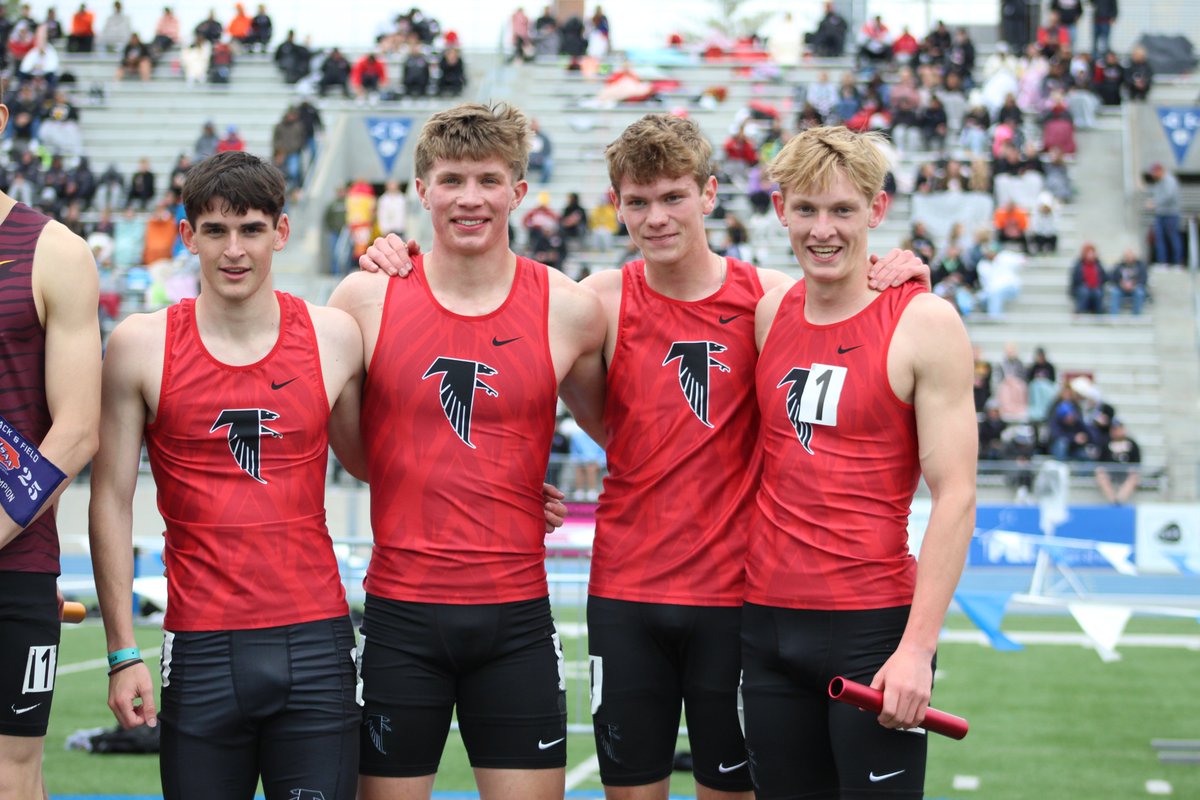 Aplington-Parkersburg boys 4x800 finishes as the 2A runner-up in a program record 7:57.71! #iahstrk