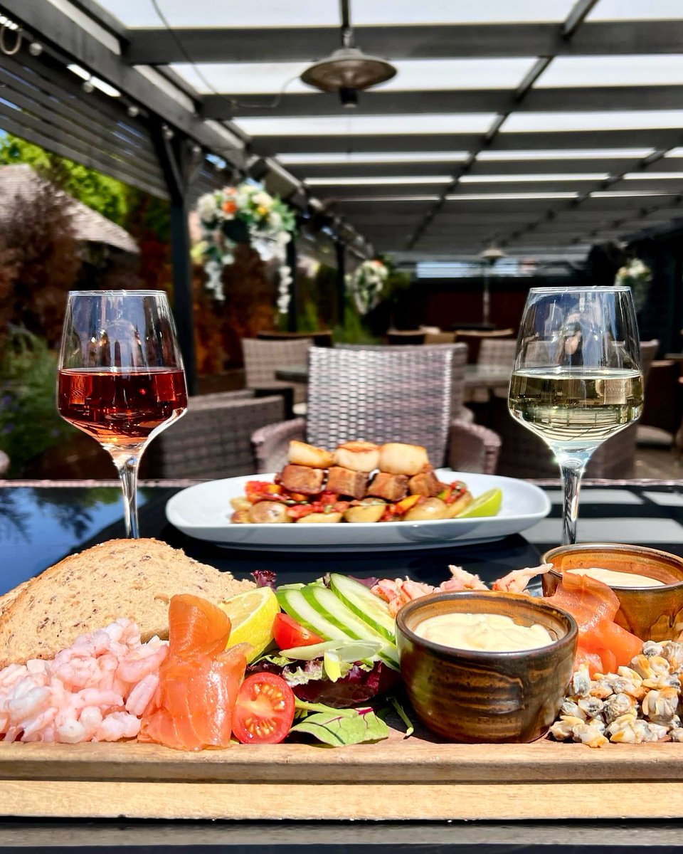 The Top Oak tweet media