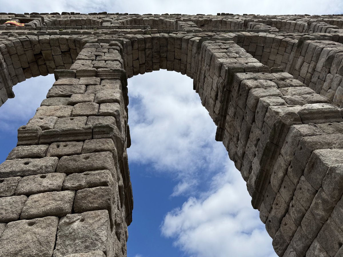 LetsGoKayaking's tweet photo. @DMiller52325459 Below the Segovia Aqueduct. #DifferentPerspective https://t.co/dquG89y8kz