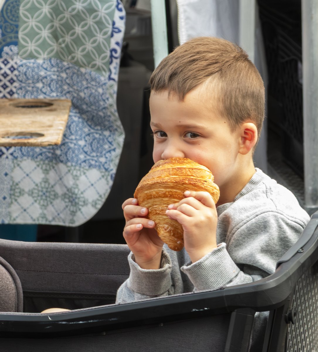Did you know there is etiquette to eating croissants? We still think that the best croissant is the one that gets eaten, and for Twisted Croissant @twisted_croissant that's never a challenge.

#beavertonfarmersmarket