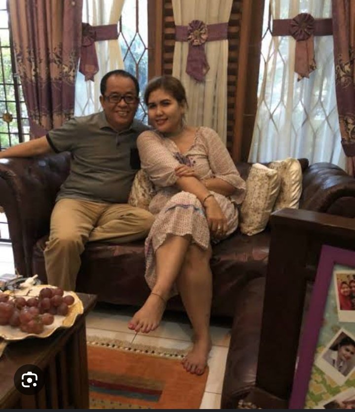 kickliciouss's tweet photo. @msaid_didu Makaudnya yg kayak gini pelanggan porno? https://t.co/d2DGVKmN1q
