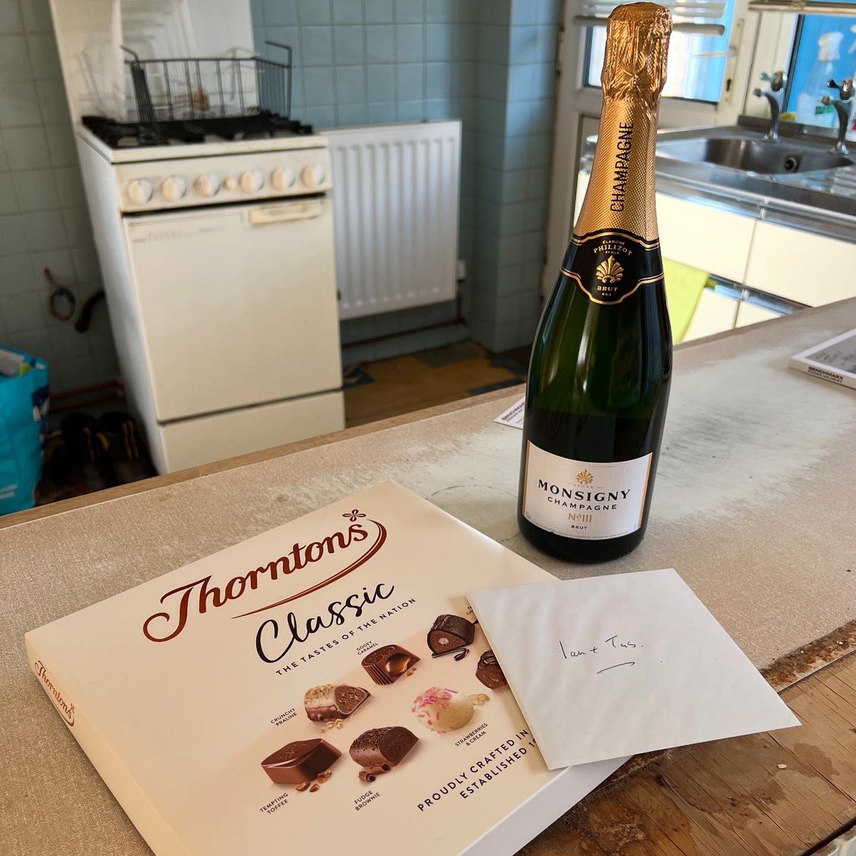 Popbangcolour tweet media