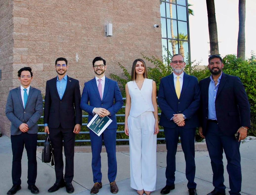 gerardovbuelna's tweet photo. I had the pleasure of joining @PaulinaOcanaE, Chief of Staff to the State Executive, at the “Shared Borders, Shared Waters” event in Tucson, representing Governor @AlfonsoDurazo. Regional collaboration is key to a future with greater development and well-being for all.
#SonAz 🌵 https://t.co/32XbI1nc0d