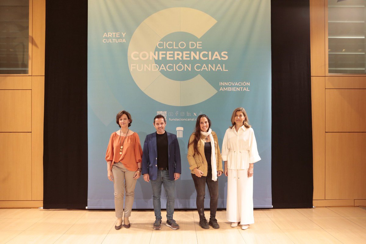 Fundación Canal (@fundacioncanal) on Twitter photo Terminamos con la foto de familia. De izqda a dcha, Elena Bilbao, Directora de Innovación Ambiental de <a href="/FundacionCanal/">Fundación Canal</a>, Sergio Martín, periodista, Rebeca Atencia, directora del <a href="/JaneGoodallInst/">Dr. Jane Goodall & the Jane Goodall Institute</a>, y Eva Tormo, Directora de <a href="/FundacionCanal/">Fundación Canal</a> Terminamos con la foto de familia. De izqda a dcha, Elena Bilbao, Directora de Innovación Ambiental de <a href="/FundacionCanal/">Fundación Canal</a>, Sergio Martín, periodista, Rebeca Atencia, directora del <a href="/JaneGoodallInst/">Dr. Jane Goodall & the Jane Goodall Institute</a>, y Eva Tormo, Directora de <a href="/FundacionCanal/">Fundación Canal</a>