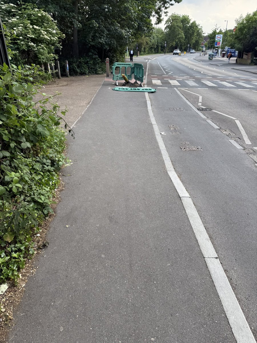 Post is still down and several cars just drive on while pedestrians stand and wait. Any date for a fix? <a href="/Merton_Council/">Merton Council</a> <a href="/FMConwayltd/">FM Conway</a> <a href="/rossgarrod/">Ross Garrod</a> <a href="/Siobhain_Mc/">Siobhain McDonagh</a>