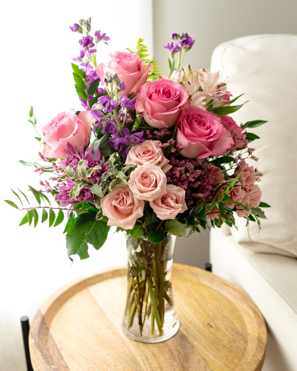 Gift flowers and instantly become someone’s favorite person. 💐✨
Find a bouquet they'll absolutely adore.

#GiftIdeas #FlowersForAll #FromYouFlowers