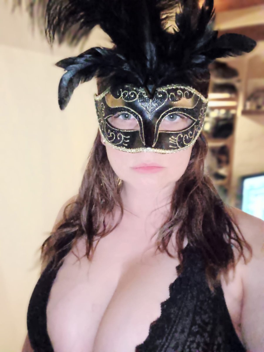 Repost als je mijn slaafje wilt zijn 👑