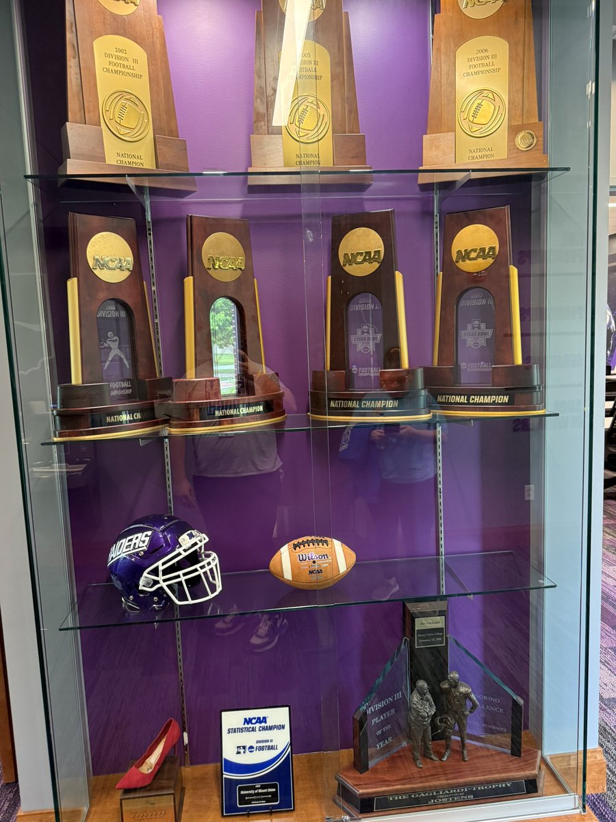 Alex ”55” Marcum (@alex_marcum55) on Twitter photo Had a great time at <a href="/MountUnionFB/">Mount Union Football</a> on a JR day visit thank you for the hospitality <a href="/CoachCisneros_/">John Cisneros</a> <a href="/CoachGeoffDartt/">Geoff Dartt</a> can’t wait to be back 🦁 Had a great time at <a href="/MountUnionFB/">Mount Union Football</a> on a JR day visit thank you for the hospitality <a href="/CoachCisneros_/">John Cisneros</a> <a href="/CoachGeoffDartt/">Geoff Dartt</a> can’t wait to be back 🦁