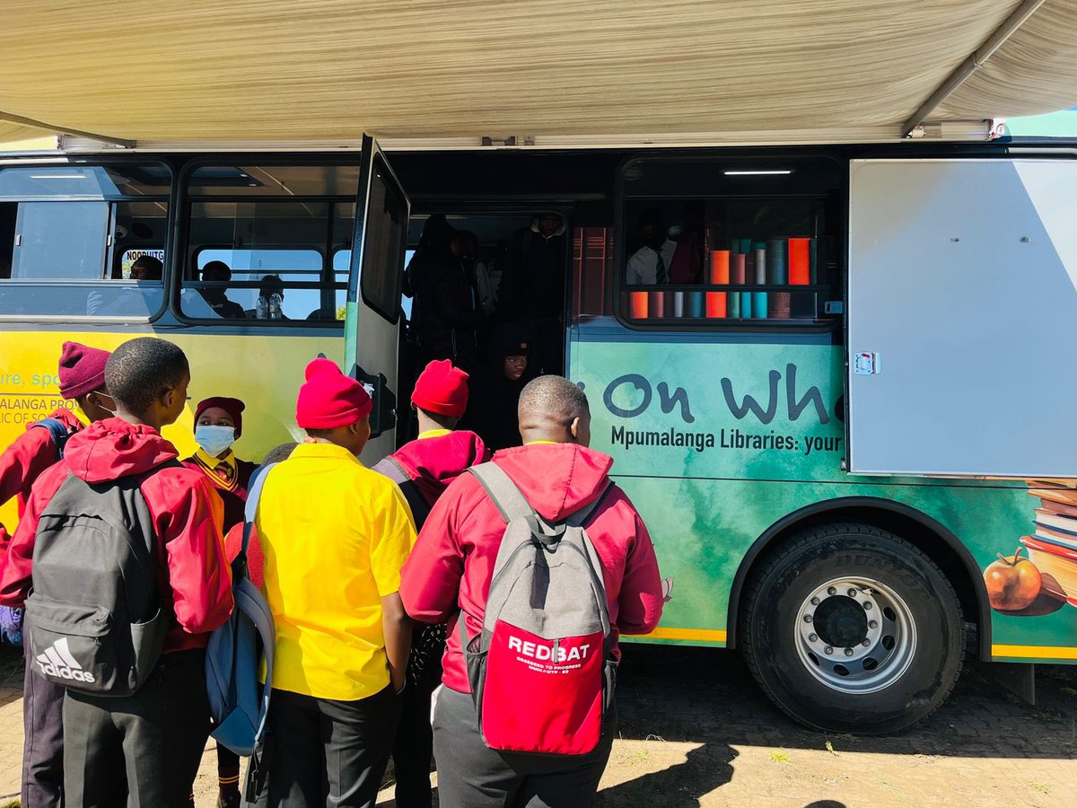 3RD ANNUAL SIYANCEDA/REYATHUSA CAREER EXPO

Siyanceda/Reyathusa Organisation, in partnership with Dr JS Moroka Local Municipality’s Youth Development Division has successfully hosted an impactful 3rd Annual Career Expo today (22 May 2025) at Maphanga Community Hall.