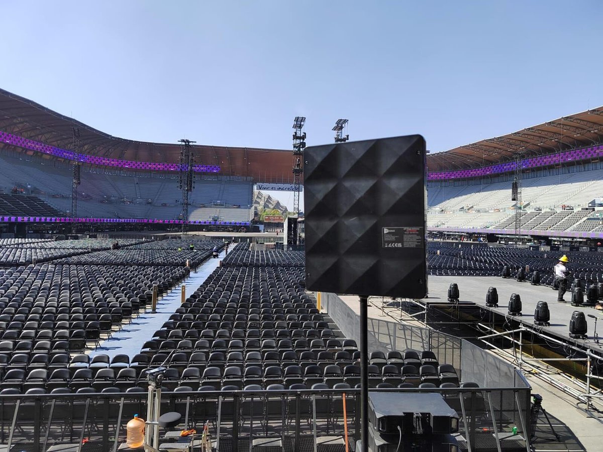 We want to see how you're using our dropout-resistant CP Stage Antenna. 

Snap a pic of your setup and tag us with #MyCPStage for a chance to be featured and even win RF Venue swag 👀

📸 Ready, set… post!

#WirelessAudio #RFVenue #CPStageOnTour #LiveSound