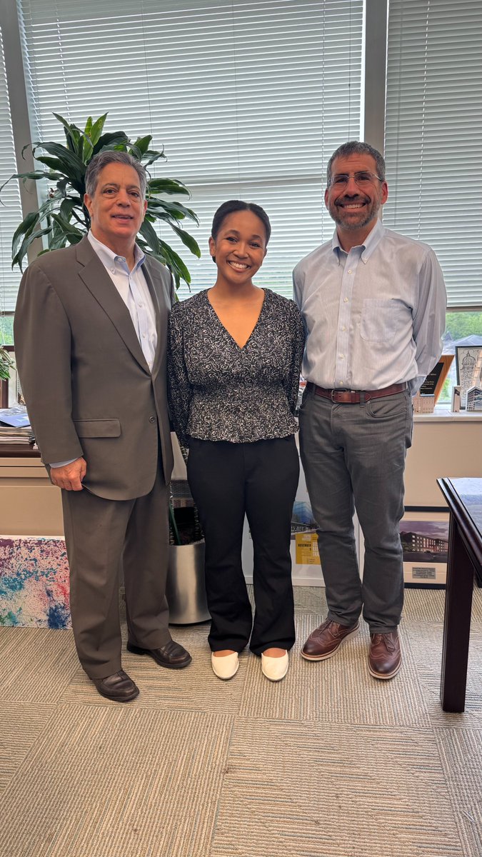 mobilifyswpa's tweet image. A big THANK YOU to @Senatorcosta for meeting with us yesterday to discuss the #transit needs that Southwestern Pennsylvania has!
We are grateful for your leadership in the senate and steadfast commitment to our region!
#transit #TransportationMatters