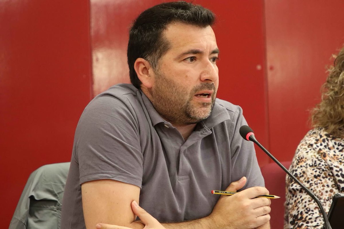 🏛️ A l’últim ple de l’Ajuntament de Roquetes vam defensar la necessitat d’un centre de dia per a la gent gran👴🏻👵🏻

➡️ Celebrem l’aprovació de la moció per unanimitat i instem al govern municipal a que prioritze aquest equipament

📷: @roquetescomunicacio 

#MovemRoquetes