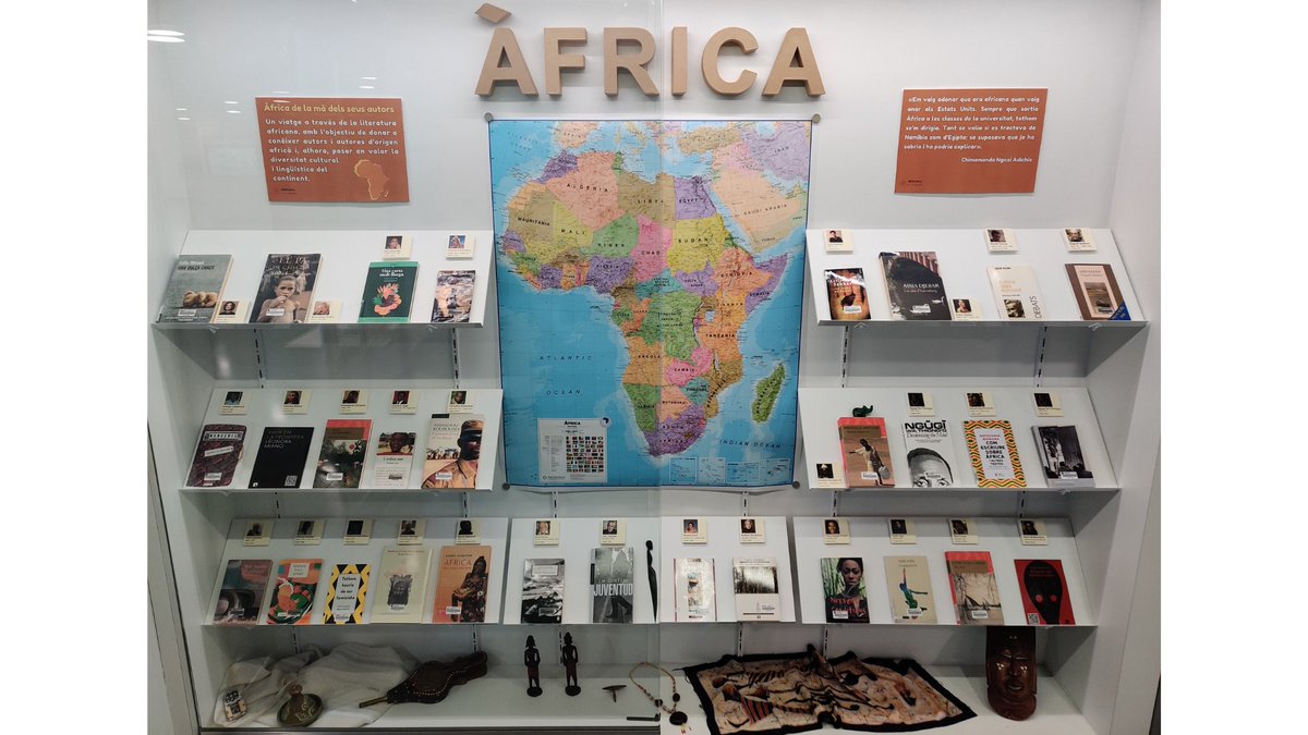 uvic_biblioteca's tweet photo. 📢🆕 Ja has visitat l’exposició “Àfrica de la mà dels seus autors”?

✈️ Un viatge per la literatura africana a partir de l’exposició elaborada pel @GELA1092. Amb l’objectiu de donar-los a conèixer hem fet una selecció de títols d'autor/es d’origen africà de la nostra col·lecció. https://t.co/YAS53Fg3aS
