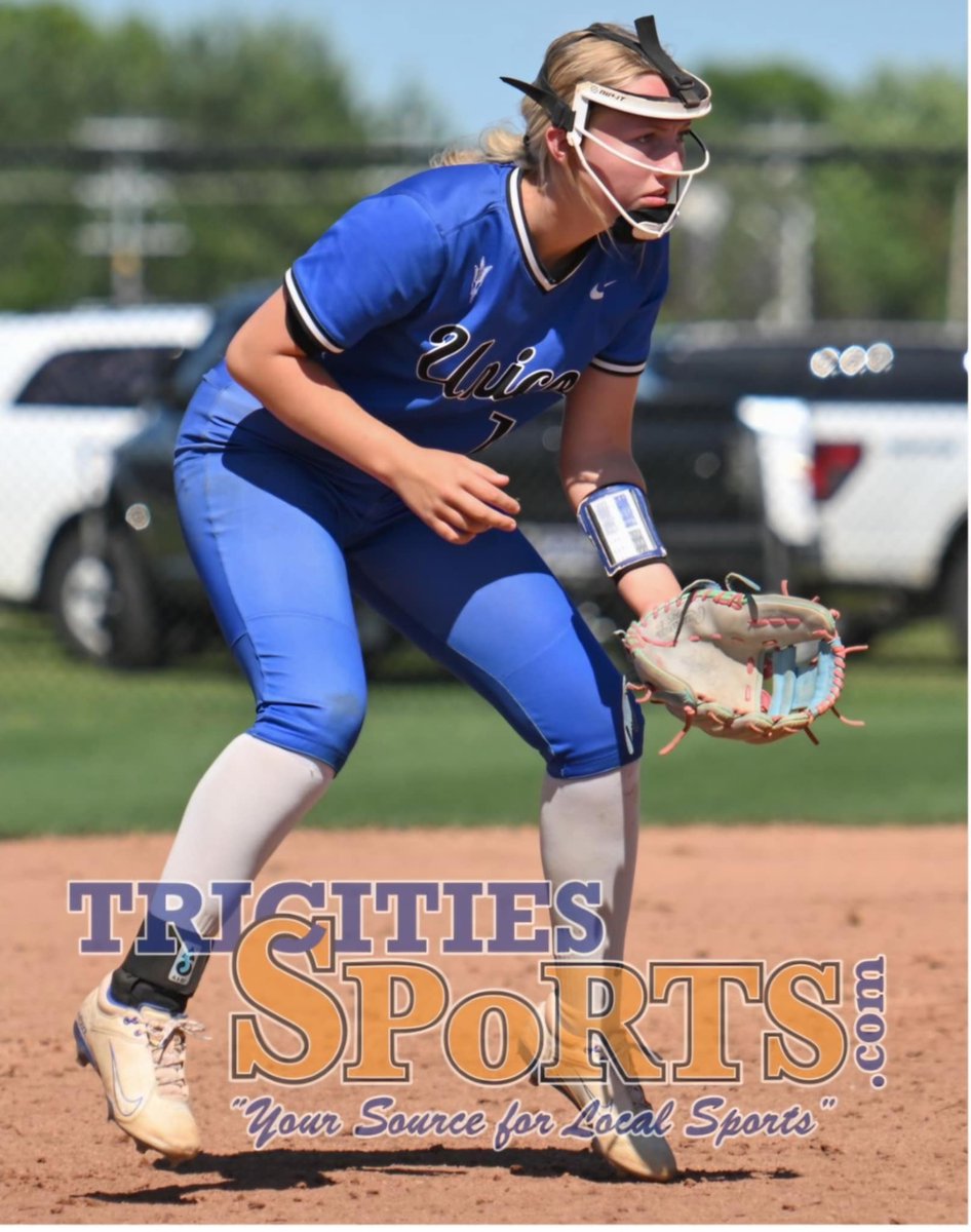 Kyndal_Engle11's tweet photo. That's a wrap on year 3. Not the way we wanted our State run to end but so blessed to extend this season like we did. Blessed to be part of this group 💙🥎 #BlueDevilSoftball https://t.co/mLvSlcQYHn