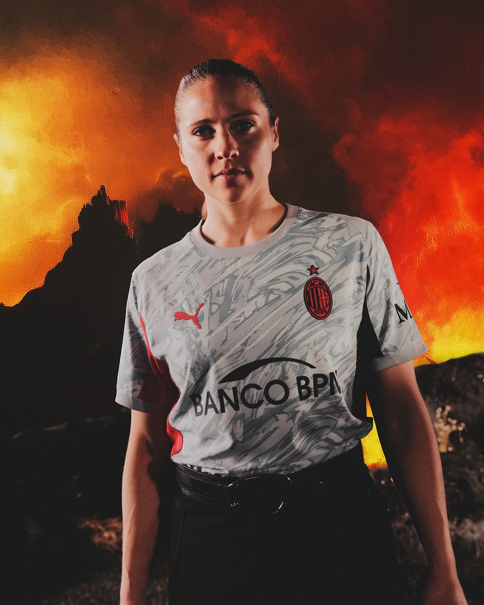 MilanFemme's tweet photo. Laura #Giuliani, Chanté #Dompig y Christy #Grimshaw formaron parte del lanzamiento de la camiseta de la temporada 25/26. https://t.co/6F6cGaNkoa