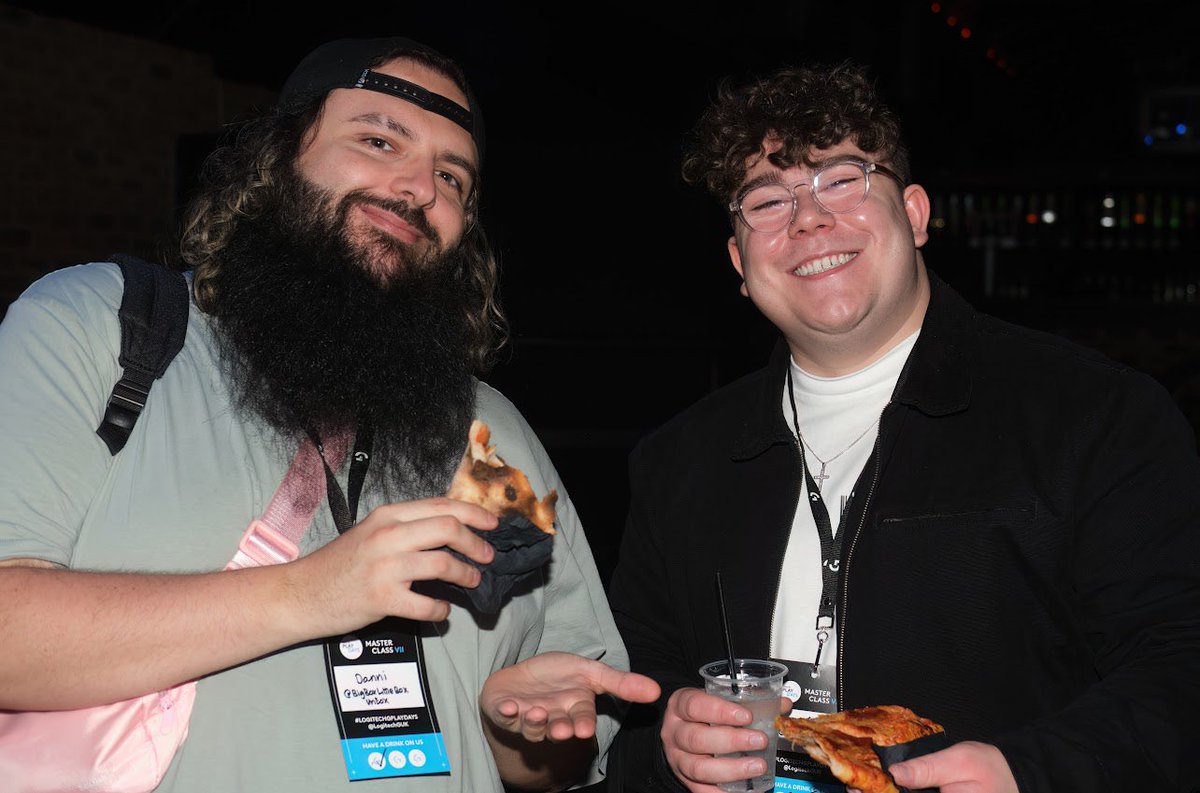 BigLittleUnbox's tweet image. Some More legendary photos from Logitech G Play Days Event Yesterday @logitechg
📸@markoucheng / @pretendasaurttv
#LOGITECHGPLAYDAYS @sparkiiro_