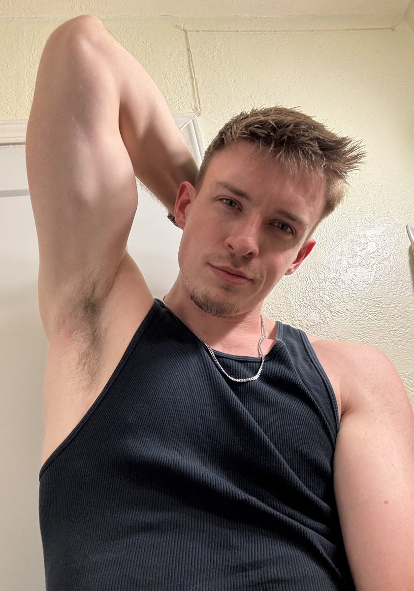 russianbikerr's tweet photo. heard yall like pits? https://t.co/SoBmqpxLd2