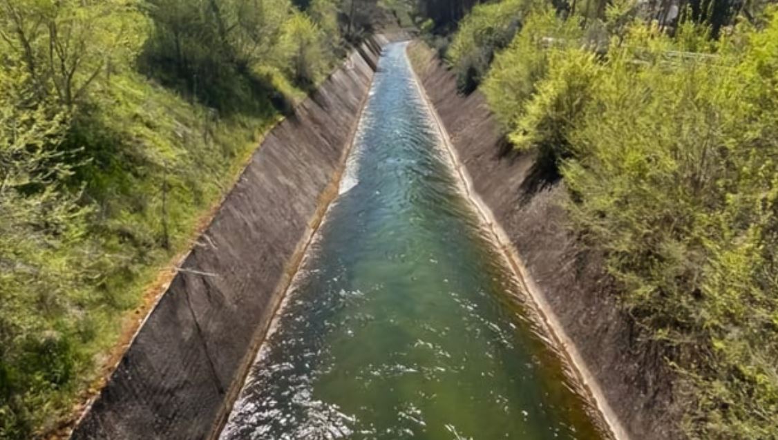 Nueva Alcarria (@nuevaalcarria) on Twitter photo Las compuertas de Entrepeñas clausuran un ciclo de agua torrencial sin precedentes en medio siglo nuevaalcarria.com/articulos/las-… #agua <a href="/no_trasvase/">No al trasvase Tajo Segura</a> <a href="/noaltrasvase/">NO al trasvase</a> <a href="/rioTajoVIVO/">Río Tajo VIVO🇪🇦🇵🇹</a> <a href="/MunicipiosRiber/">Municipios Ribereños</a> <a href="/TurismoSacedon/">Turismo Sacedón</a> <a href="/AytoSacedon/">Ayto. Sacedón</a> <a href="/BorjaCascer/">ßorja Cascer</a> <a href="/tajotoledo/">Tajo Toledo</a> #trasvase <a href="/catedradeltajo/">Cátedra del Tajo UCLM-SOLISS</a> Las compuertas de Entrepeñas clausuran un ciclo de agua torrencial sin precedentes en medio siglo nuevaalcarria.com/articulos/las-… #agua <a href="/no_trasvase/">No al trasvase Tajo Segura</a> <a href="/noaltrasvase/">NO al trasvase</a> <a href="/rioTajoVIVO/">Río Tajo VIVO🇪🇦🇵🇹</a> <a href="/MunicipiosRiber/">Municipios Ribereños</a> <a href="/TurismoSacedon/">Turismo Sacedón</a> <a href="/AytoSacedon/">Ayto. Sacedón</a> <a href="/BorjaCascer/">ßorja Cascer</a> <a href="/tajotoledo/">Tajo Toledo</a> #trasvase <a href="/catedradeltajo/">Cátedra del Tajo UCLM-SOLISS</a>