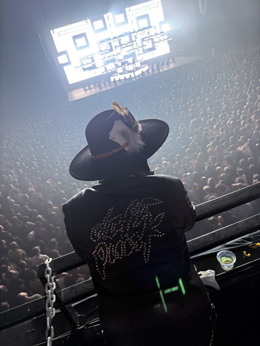 Vibing to my fav’s JUSTICE
