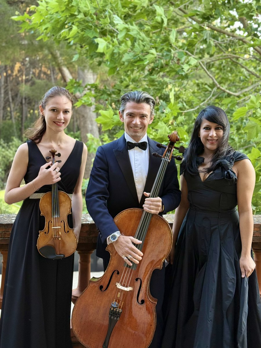 Gautier CAPUÇON (@gautiercapucon) on Twitter photo Très heureux d’être de retour à <a href="/6fourslesplages/">Ville de Six-Fours les Plages</a> « La Vague Classique » pour 2 concerts !
Ce soir avec <a href="/ShaniDiluka/">Shani Diluka</a> et Élise Bertrand lauréate de la <a href="/FondationGC/">Fondation Gautier Capuçon</a>
et demain soir avec Martina Consonni, Sarah Jégou-Sageman et Anna Sypniewski également lauréates de la <a href="/FondationGC/">Fondation Gautier Capuçon</a> Très heureux d’être de retour à <a href="/6fourslesplages/">Ville de Six-Fours les Plages</a> « La Vague Classique » pour 2 concerts !
Ce soir avec <a href="/ShaniDiluka/">Shani Diluka</a> et Élise Bertrand lauréate de la <a href="/FondationGC/">Fondation Gautier Capuçon</a>
et demain soir avec Martina Consonni, Sarah Jégou-Sageman et Anna Sypniewski également lauréates de la <a href="/FondationGC/">Fondation Gautier Capuçon</a>