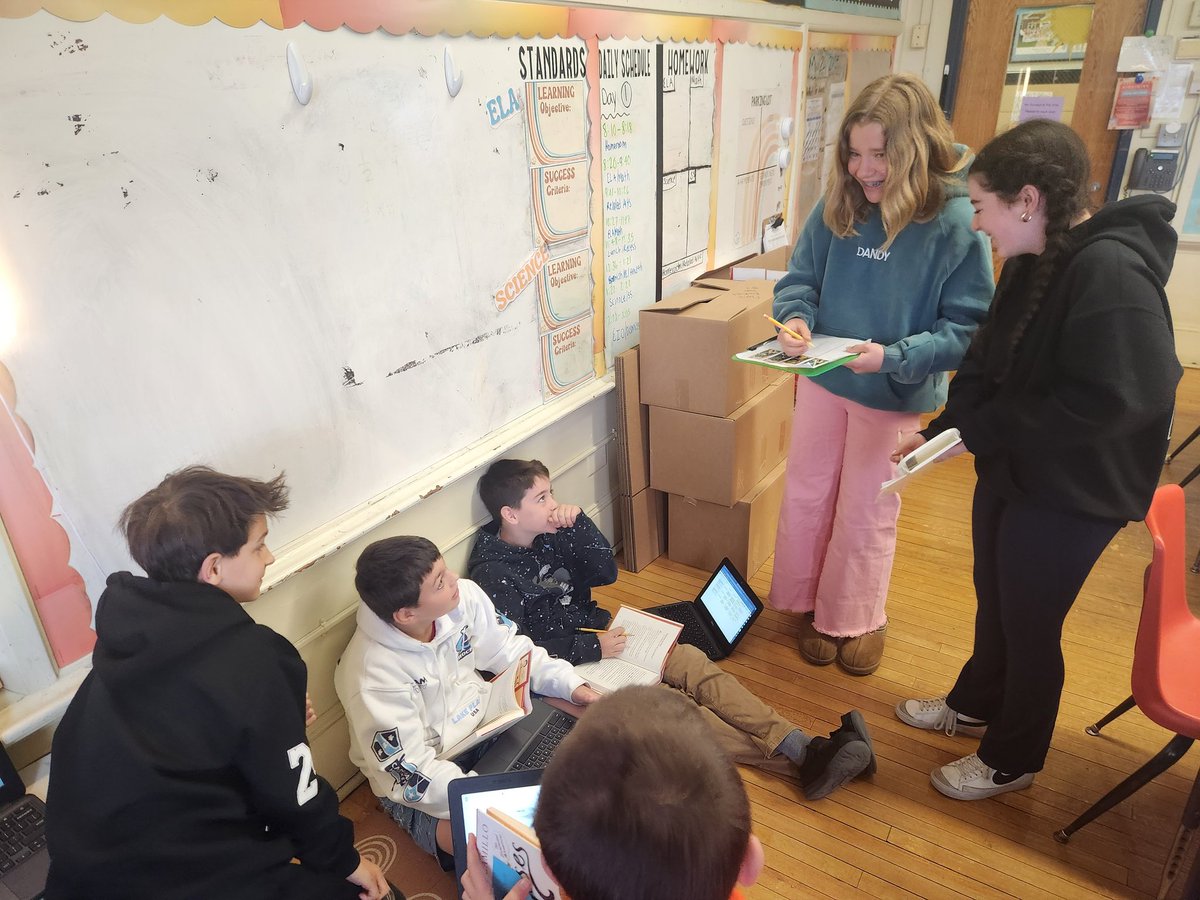 GalgonMath (@galgonmath) on Twitter photo Surveying the school. 5th graders, who's your favorite ninja turtle?
<a href="/Warrior_News/">Markham Place School</a> Surveying the school. 5th graders, who's your favorite ninja turtle?
<a href="/Warrior_News/">Markham Place School</a>